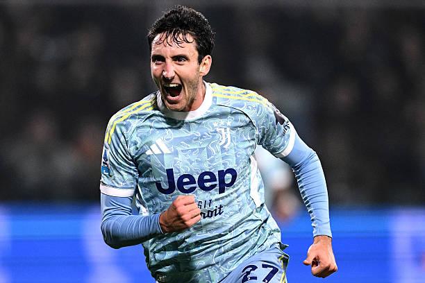 Chelsea initiate talks for Juventus star Andrea Cambiaso